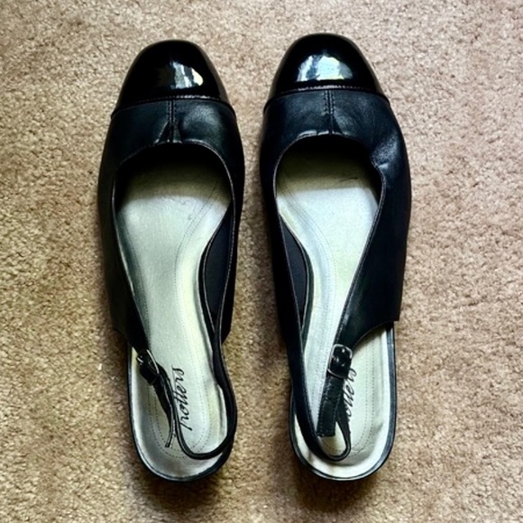 🌟2xHP🌟NWOB Trotters Black Leather & Patent Leather Slingback 11.5W